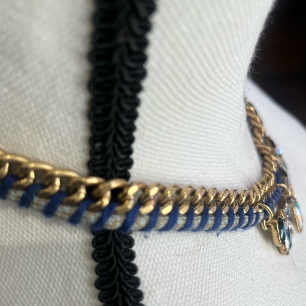 Statement Neckace - image 5